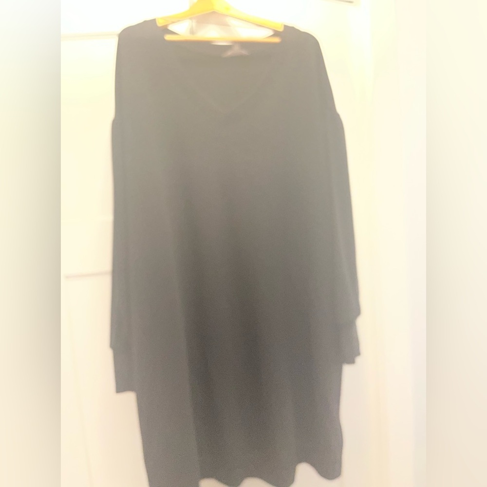 Terra & Sky Black Textured Top